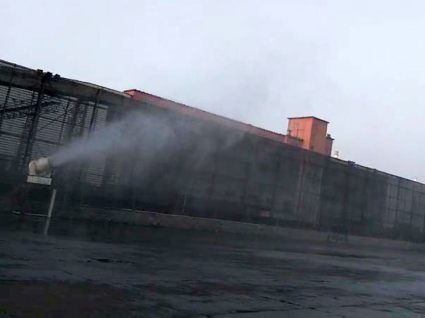 程力噴霧機(jī)助力湖南韶峰水泥廠爐渣堆場(chǎng)除塵項(xiàng)目 圓滿成功