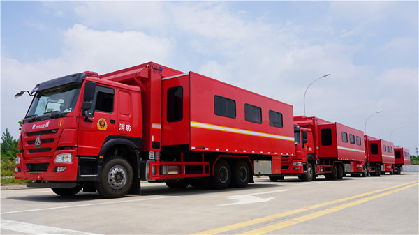 多功能軍用宿營(yíng)車(chē)的用途和介紹