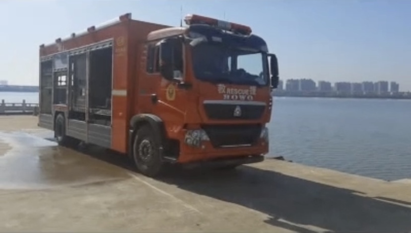 重汽后勤保障凈水車實(shí)戰(zhàn)測(cè)試