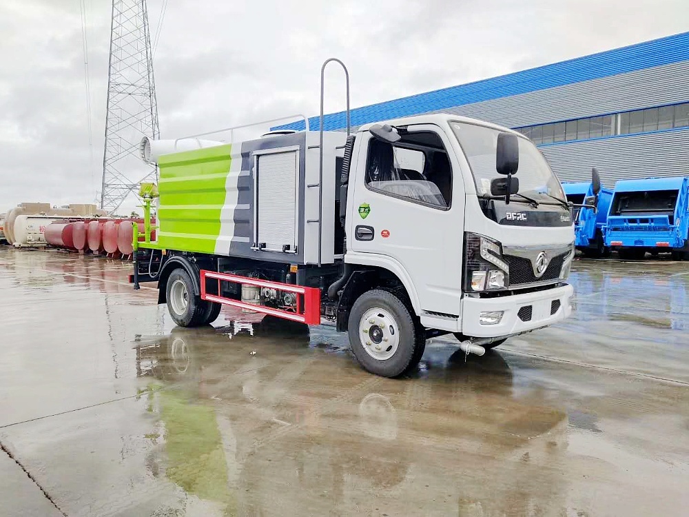 東風小多利卡藍牌霧炮車(國六4.5立方/30-40米霧炮)