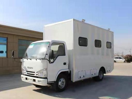 慶鈴五十鈴移動(dòng)廁所車